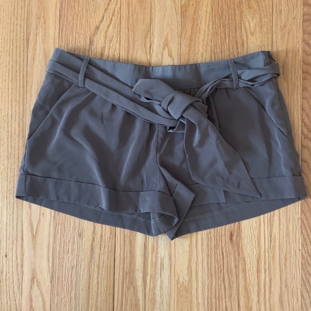 Brown quality material shorts